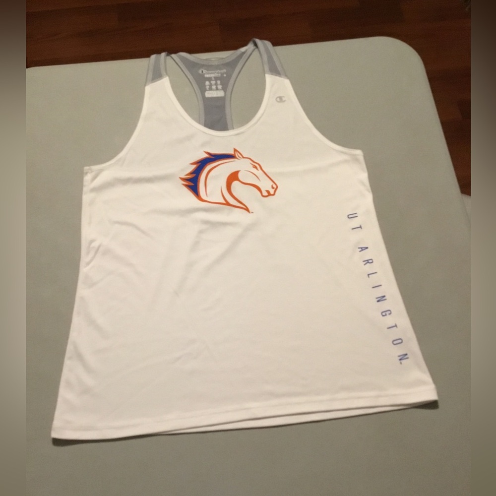 CHAMPION - Picture 11 of 14